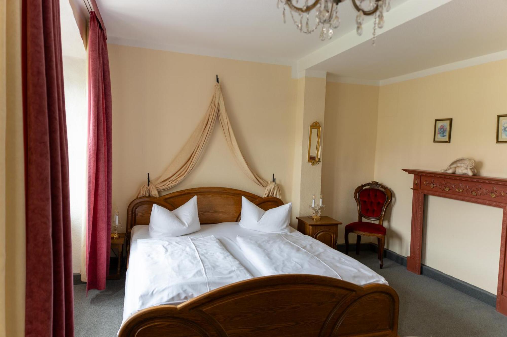 Saalfeld Saale Hotel Anker מראה חיצוני תמונה