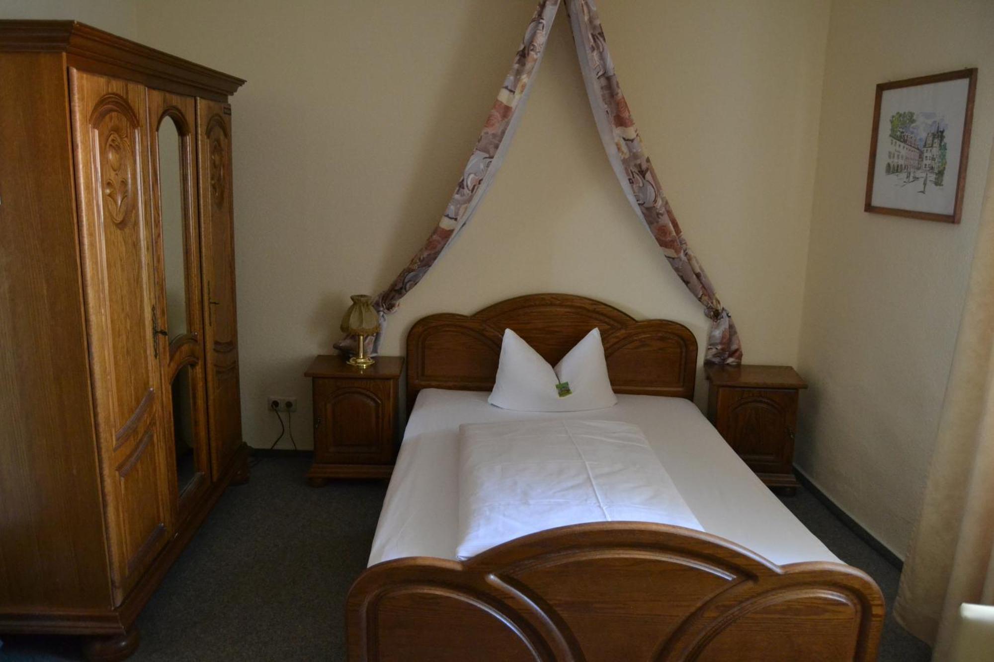 Saalfeld Saale Hotel Anker חדר תמונה