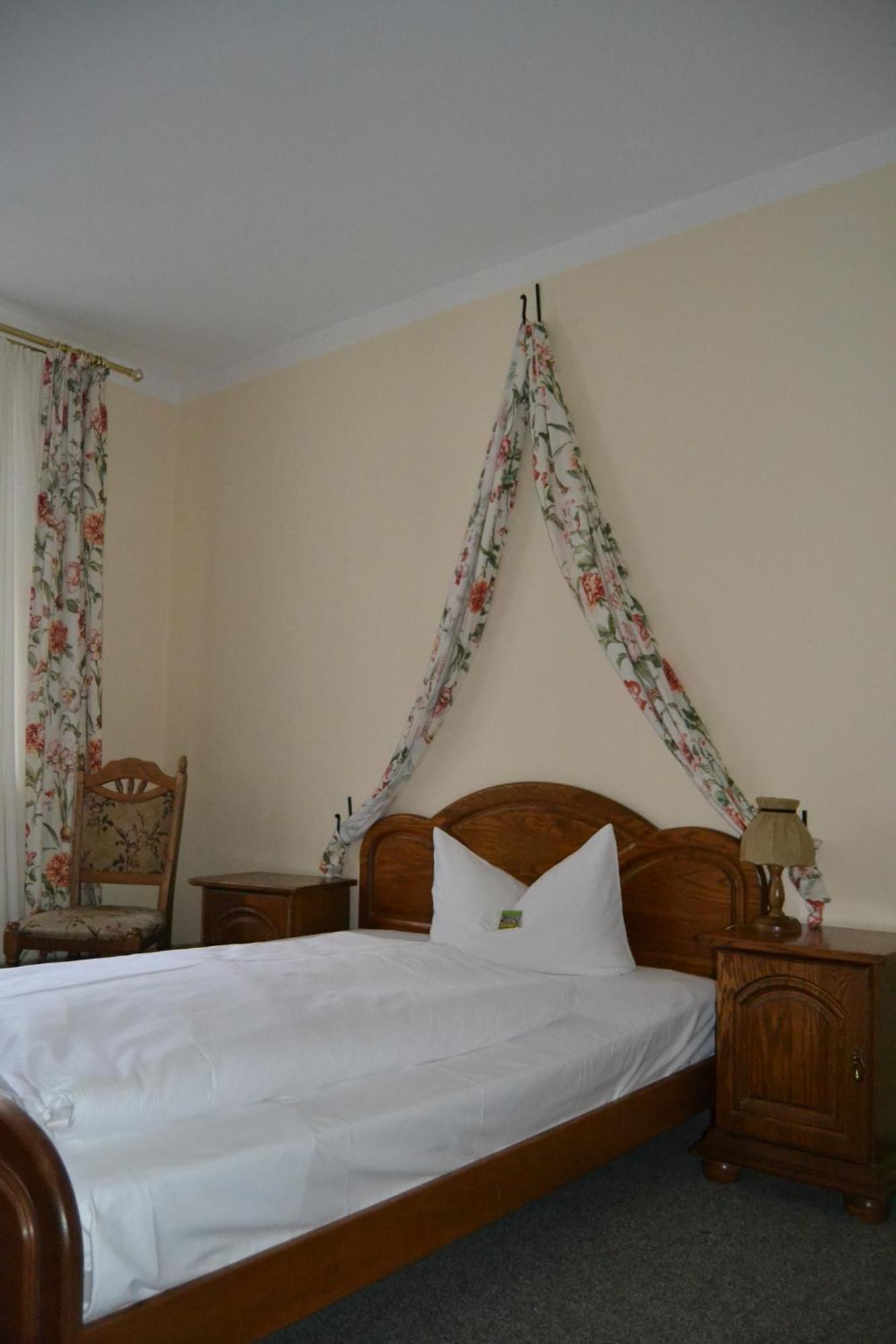 Saalfeld Saale Hotel Anker חדר תמונה